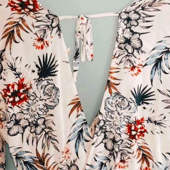 Floral print wrapped crop top - Picture 5 of 5